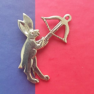 Rabbit and Crossbow Medieval Badge, 13th Century Replica Jewelry, Medieval Art Brooch, Renaissance Faire Pin, Historical Costume Accessories