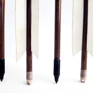 Japanese Archery Bamboo Arrows for Yumi Bow, Traditional Kyudo Long 4 Arrows Set, Japanese Bow Master Gift, Custom Hankyu Bow Hunting Arrows
