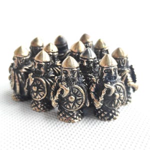 Hnefatafl Viking Chess – Medieval Strategy Game with Bronze Playing Pieces
