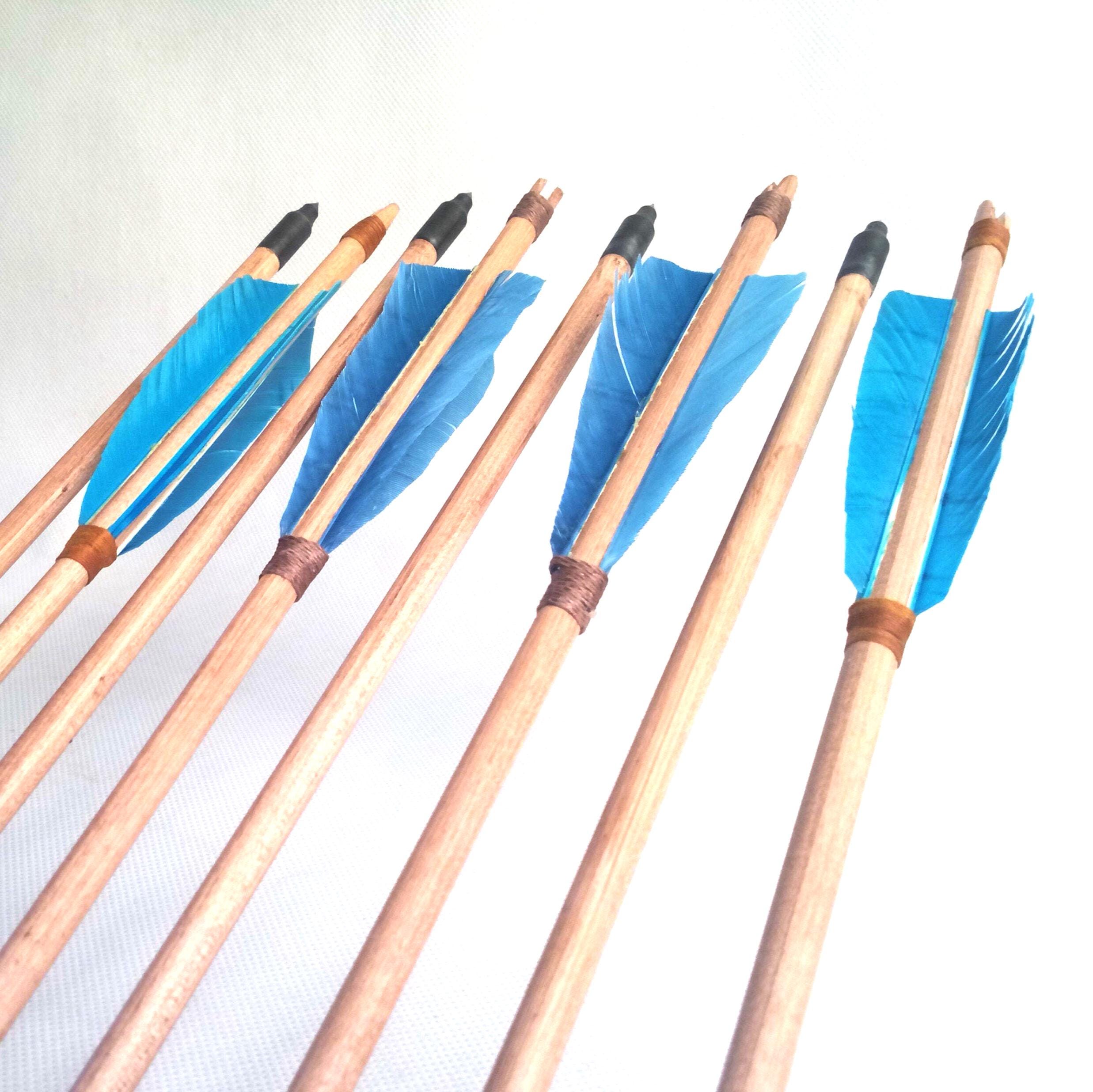 Traditional Wooden Arrows – Multicolor Feather Archery Pack 32