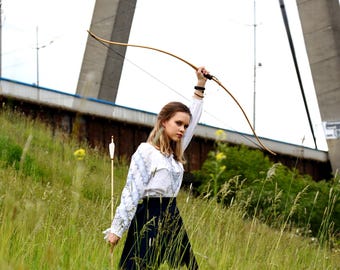 Wooden Traditional Recurve Bow – Ash Curve Selfbow for Archers – 59″