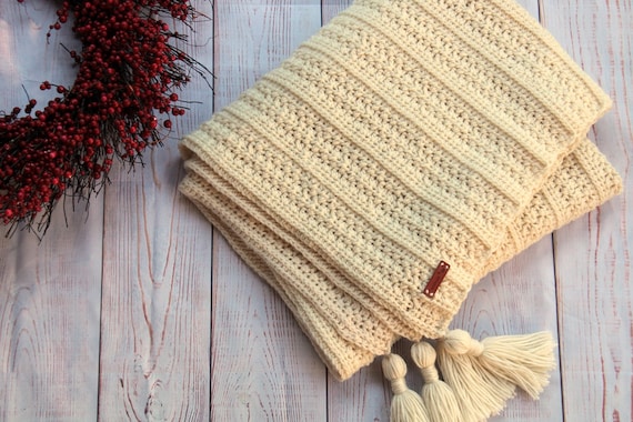 Heirloom Crochet Blanket "Three Generations"
