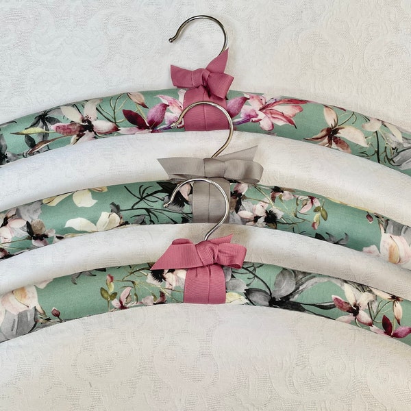 Green Floral Print Padded Clothes Hangers