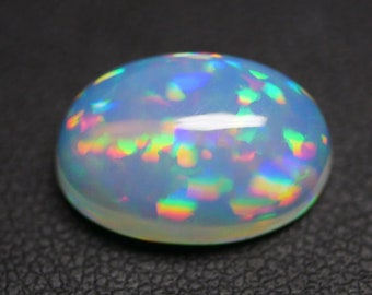 Cabochon ovale 5,20 feu directionnel opale éthiopienne naturelle (10 x 15 mm) pour bijoux