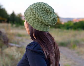 Green chunky slouchy beanie hat, winter hats for women, crochet womens hats, womens knit hats, womens beanies, knit beanie hat, womens caps