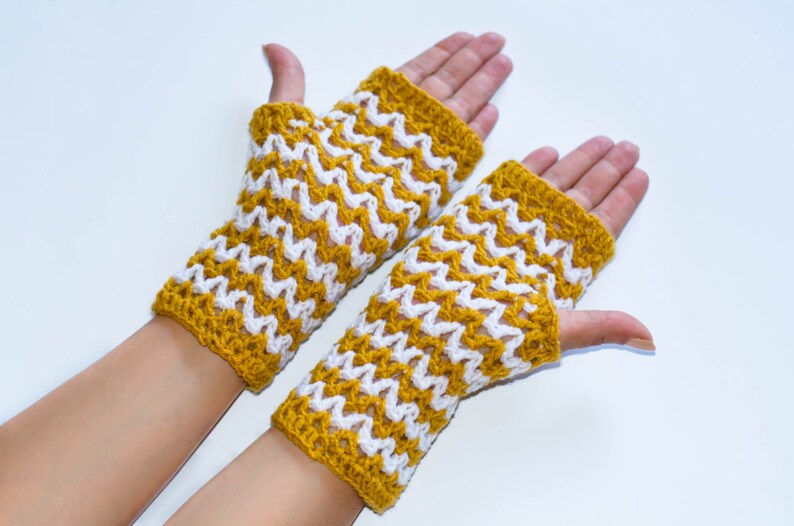 Striped crochet fingerless gloves, womens gloves, knit fingerless gloves, winter gloves, fingerless mittens, hand warmers, wrist warmers image 4