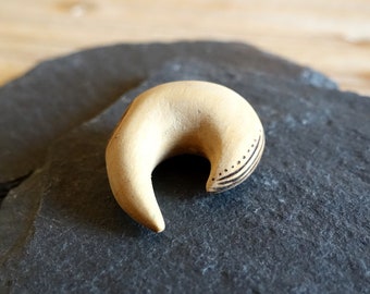 Écarteur d'oreille en spirale de bois d'olivier pyrogravé