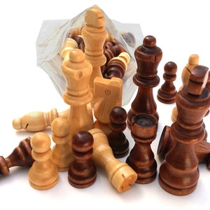 Chess - Set Of 32 wooden parts,pieces king  size  9 Cm