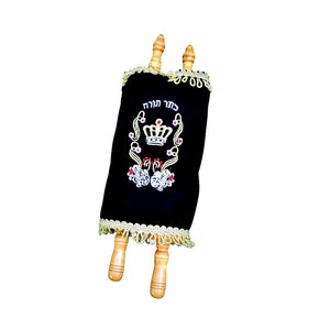 Judaica Beautiful Sefer Torah Scroll Hebrew Jewish Bible Medium Size 33 CM