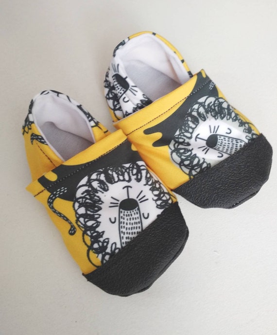baby swimming shoes