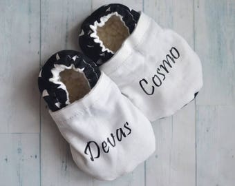 personalized baby shoes personalized booties name custom baby shoes new baby gift personalized gift baby little man shoes custom baby shoes