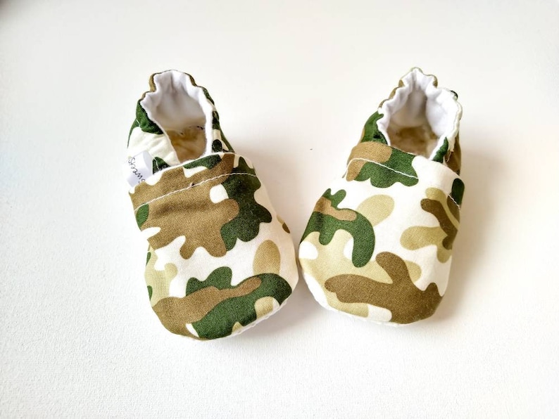 Camouflage baby shoes army baby shoes green baby shoes camouflage baby slippers soft sole baby shoes camo booties gender neutral baby shoes image 5