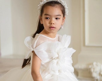 Flower Beauty - Spectacular dress for girls, made of natural silk organza and decorated with a handcrafted flower, Flower girl dress