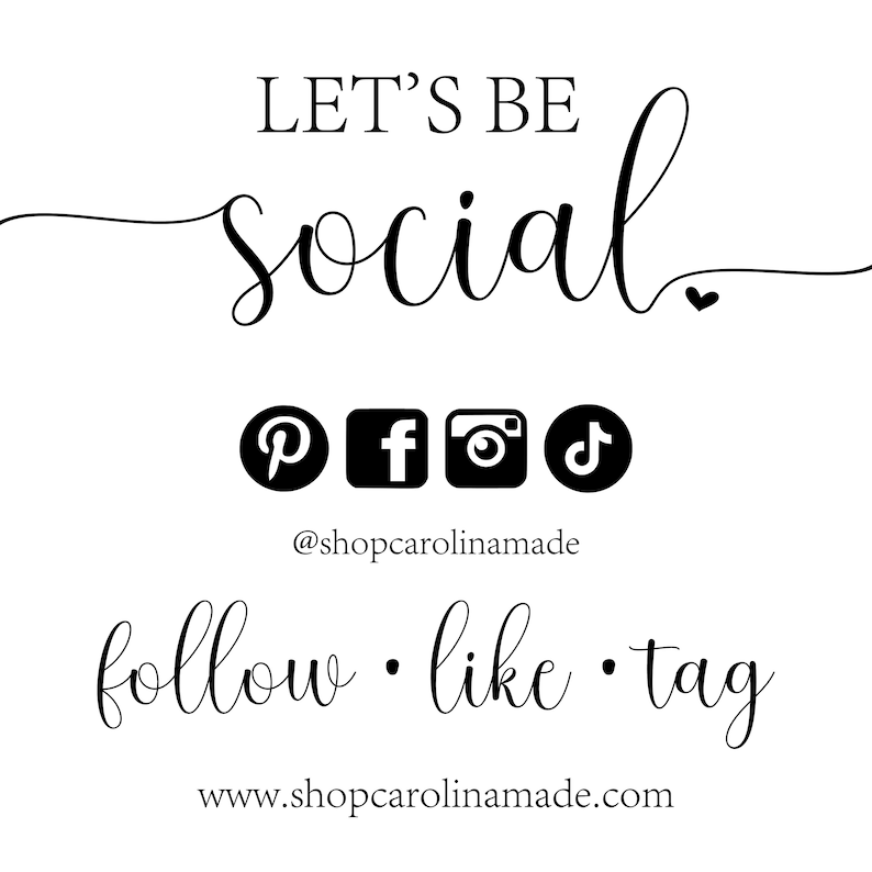 以下が含まれることがあります： ソーシャルになりましょう。Pinterest、Facebook、Instagram、TikTokで@shopcarolinamadeをフォロー、いいね、タグ付けしてください。www.shopcarolinamade.comをご覧ください。