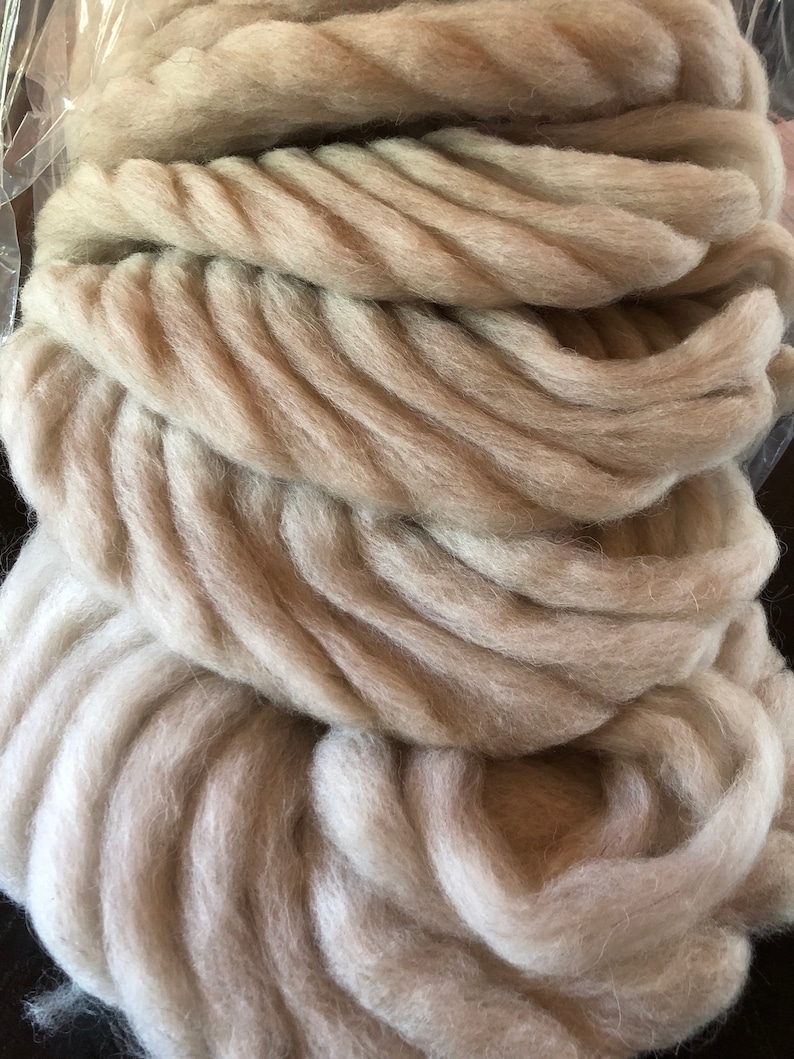 Navajo Churro-Babydoll Southdown Cross Pin Drafted Pencil Roving