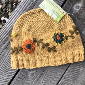 Gorro de punto a mano con bordado a mano -Tamaño de mujer grande