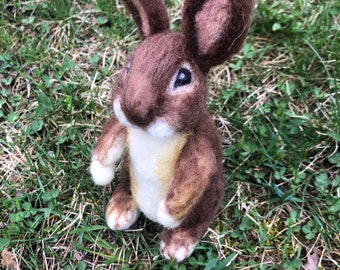 Needle Felting Sitting Bunny