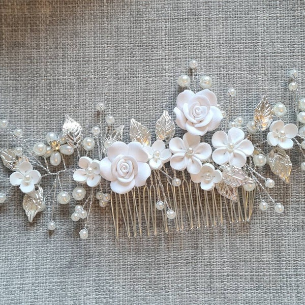Beautiful bridal hair comb, silver with pearls, crystal and silver leaves. Wedding hair assessories, special occasion hair  prom hair.