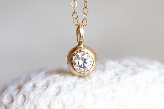 Moissanite Pendant, 14K Gold Moissanite Solitaire Pendant, Diamond Pendant, Gold Diamond Drop Pendant, 5mm Moissanite in Solid 14K Gold