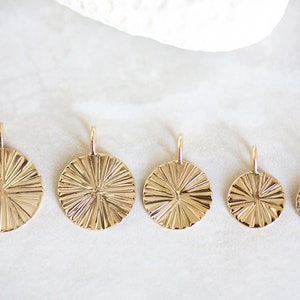 14K Gold Sun Pendant, 14K Gold Round Pendant, SunRay Pendant, SunShine, SunGlow, SunBurst, SunBeam, Shimmering Sun Pendant, Gold Medallion