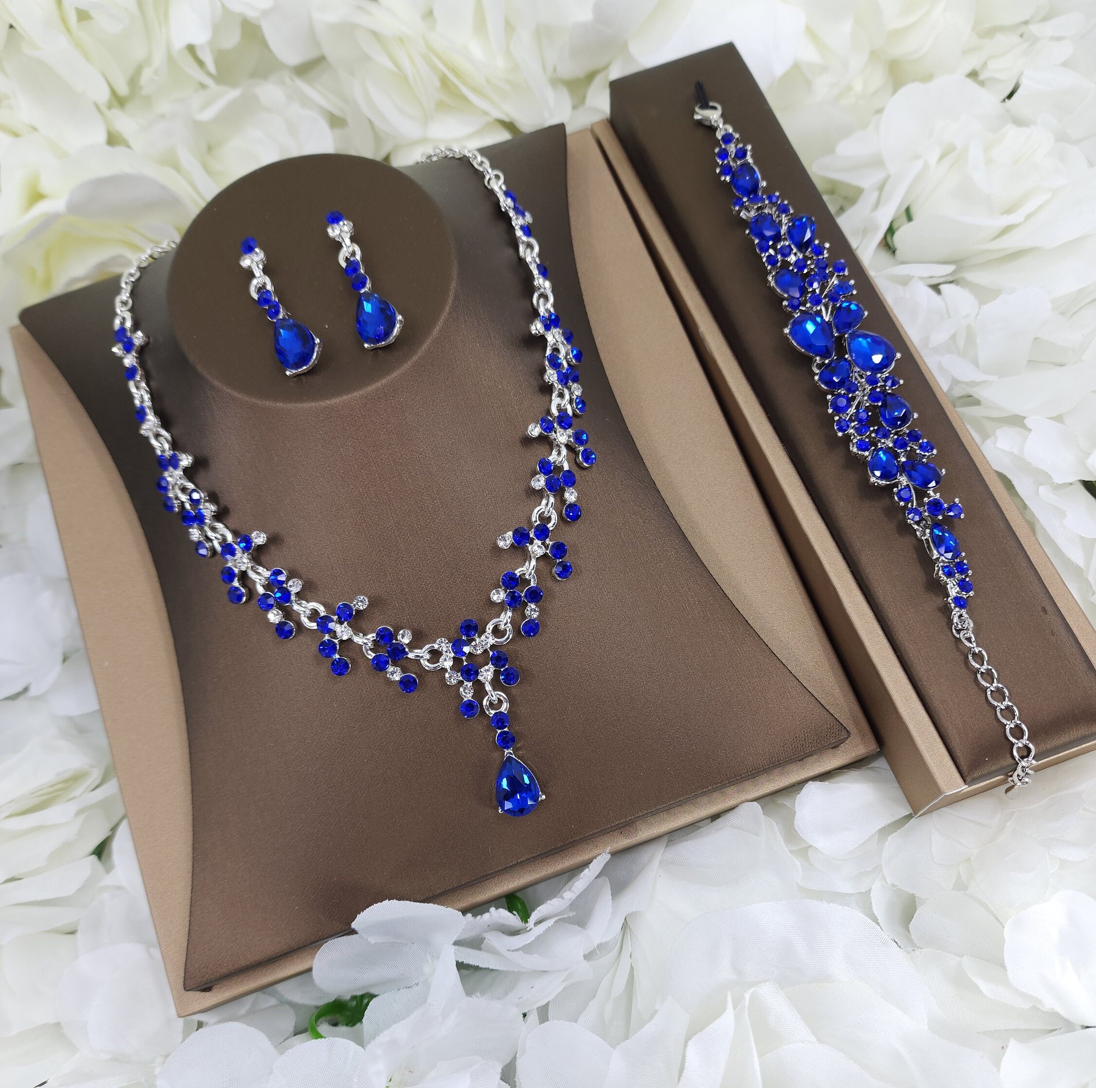 Royal blue jewellery sale set