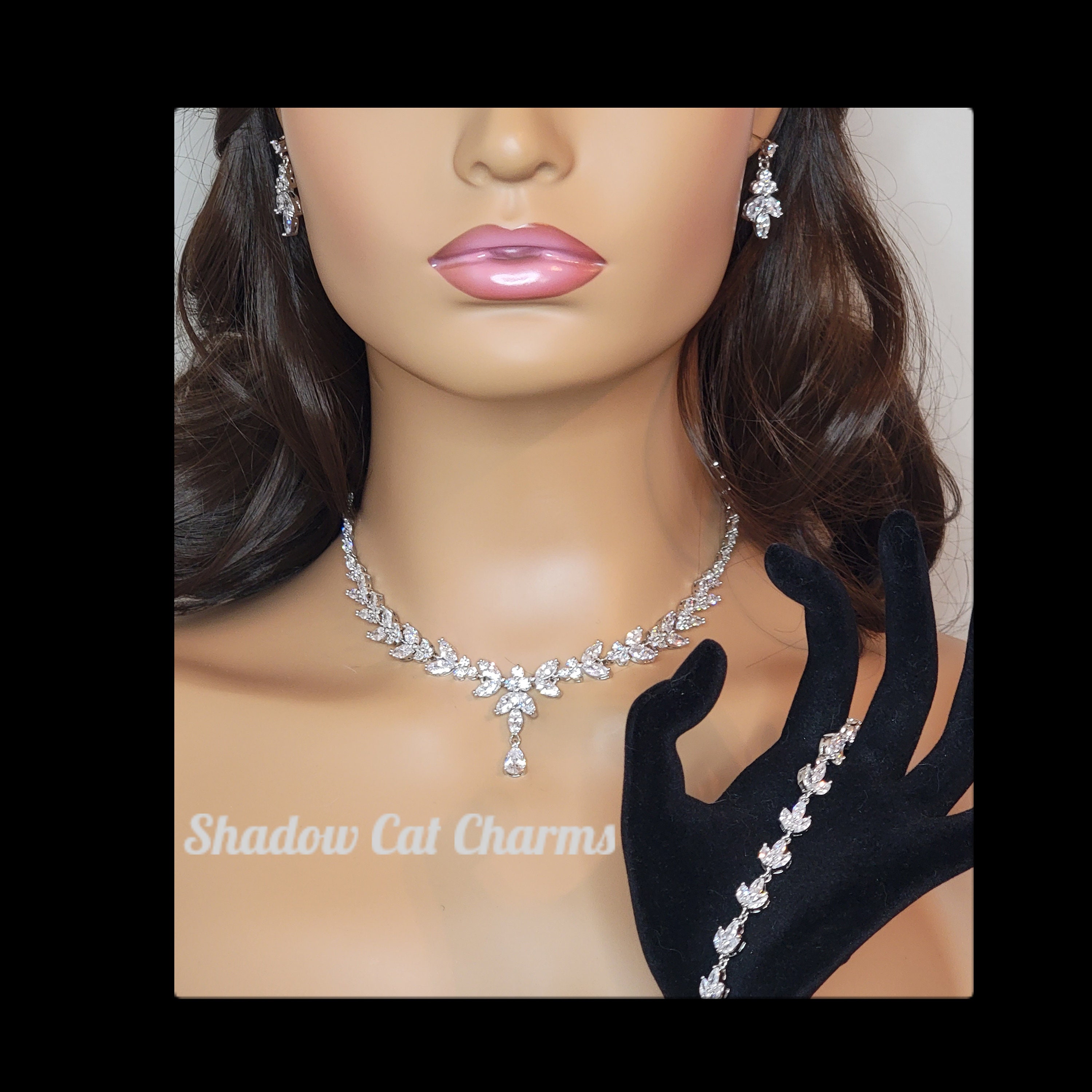 Swarovski Crystal Luxury Flower Diamond/Crystal Necklace, Bridal Necklace  Set, Bridal Jewelry, Statement Necklace