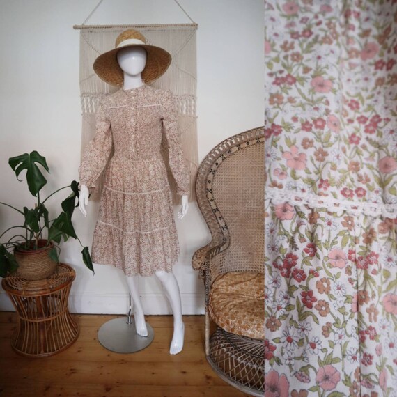 Vintage 1970s floral smocked dress