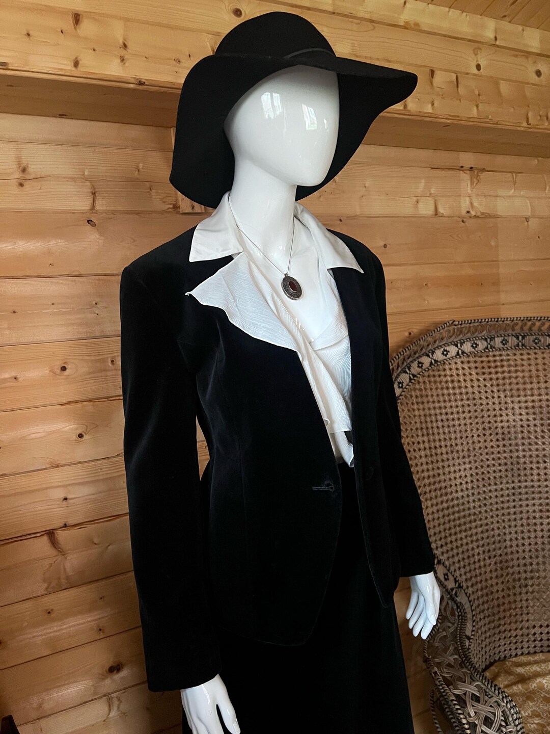 Black Velvet  Blazer- Vintage Used