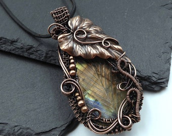 Labradorite Woodland Leaf Necklace, Wire Wrapped Leaf, Elven Copper Necklace, Leaf Pendant Gift