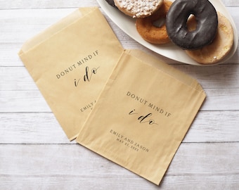 Donut Favor Bags, Doughnut Sacks, Wedding Dessert Table, Bridal Shower, Donut Mind If I Do - Personalized - Grease Resistant