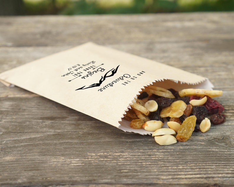 Personalized Barn Wedding Trail Mix Favor Bags Kraft Paper Grease Resistant Rustic Wedding Sacks Lined Thank You Bags