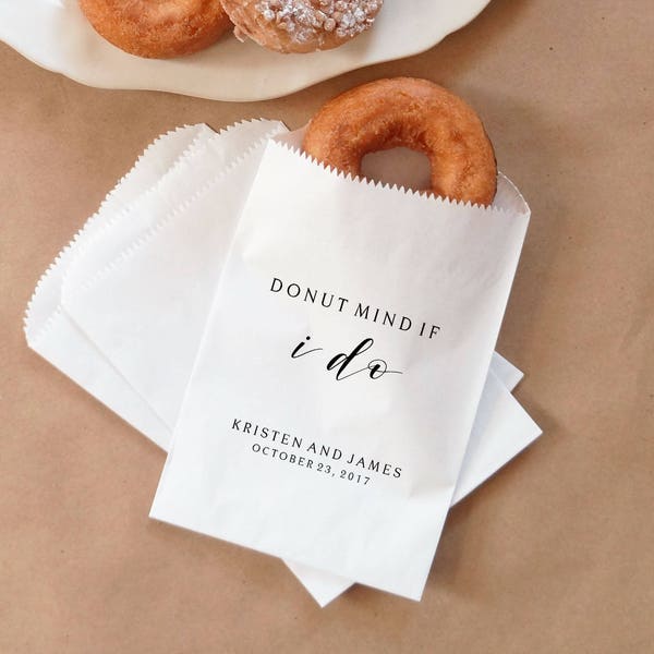 Donut Favor Bags, Doughnut Sacks, Wedding Dessert Table, Bridal Shower, Donut Mind If I Do - Personalized - Lined, Grease Resistant