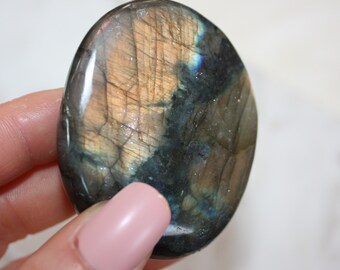 Labradorite Spectrolite Palm Stone ~ Beautiful Flash ~ Northern Lights Crystal