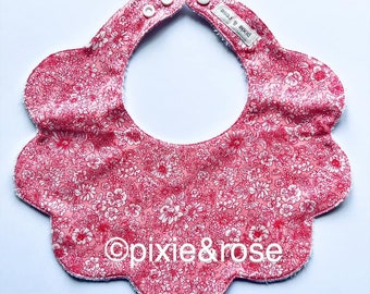 Liberty cotton scallop bib 0-6mths - English Garden Emily in pink