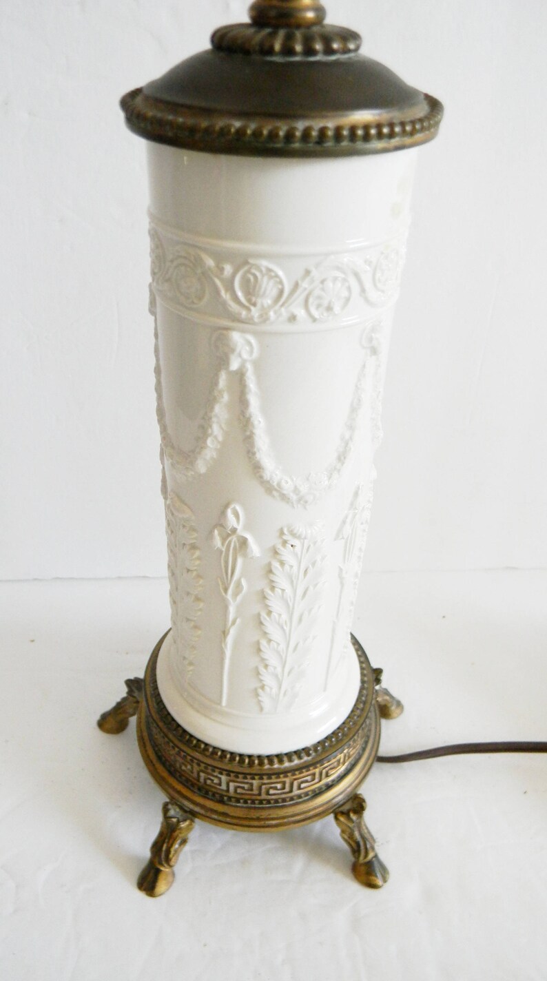 Crest Company of Chicago Vintage Brass Lamp With White Etsy