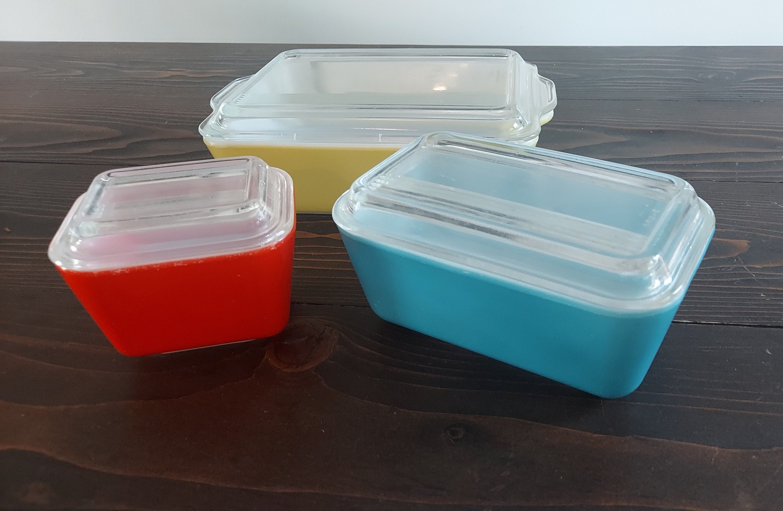 Vintage Pyrex Primary Color Refrigerator Containers With Lids I