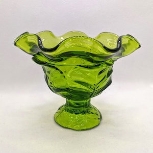 Vintage Green Glass Cabbage Leaf Compote Bowl Dish on Pedestal, Colorful Retro Serving Glassware, Green Leaf Glass Compote Pedestal Dish