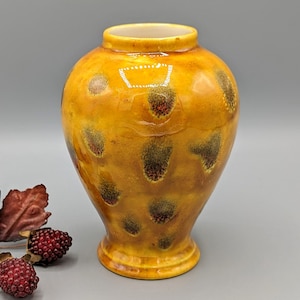 Vintage 1970s Orange Brown Art Pottery Vase with Green Speckle Spots, Vintage 1970s Studio Art Pottery Vase SIGNED, Vintage 1970s Home Decor