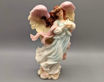 Red 18 Renaissance 2000 Cone Angel Figure Red 18 Renaissance 2000 Cone Angel Figure