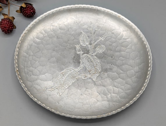 Vintage Flowering Raspberry Hand Hammered Aluminum Plate Tray