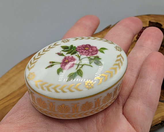 1980 Empress Josephine Rose Garden Limoges Porcel… - image 2