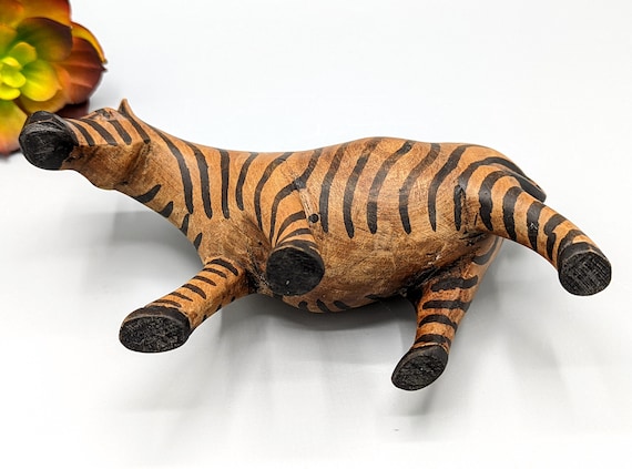 ヴィンテージ手彫り木製ストライプシマウマ彫刻置物フォークアート