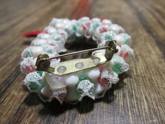 Handmade Christmas Wreath White Lace Red Green Ri… - image 7