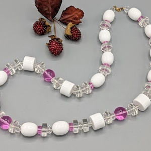 Vintage 1980s Pink White Clear Lucite Beaded Chunky Statement Necklace by Monet, Vintage 1980s Monet Costume Jewelry, Mod Costume Jewelry