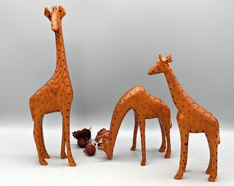 座るキリンの人形 - Etsy 日本