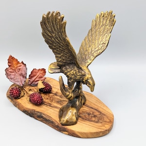Vintage Brass Flying Eagle Statue on Tree Branch, Vintage Brass Eagle Bird Home Decor Gift, Vintage Americana Patriotic Home Decor, Dad Gift