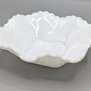 Vintage White Flounce Ruffle Rim Milk Glass Bowl Dish with Raised Diamond Pattern, Vintage Milk Glass Home Decor, Vintage Housewarming Gift