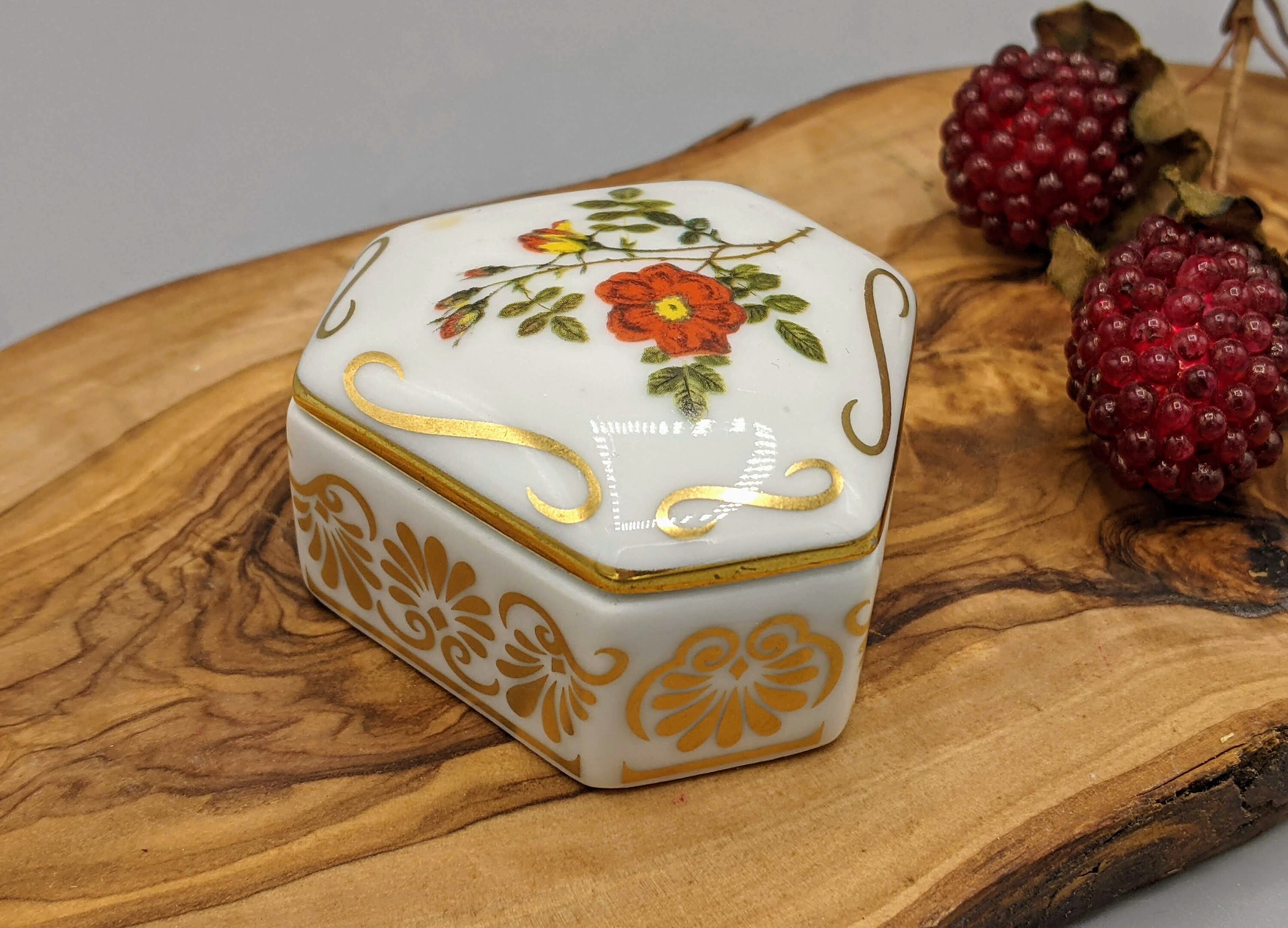 1980 Empress Josephine Rose Garden Limoges Porcelain 6 Sided 1980 Empress Josephine Rose Garden Limoges Porcelain 6 Sided