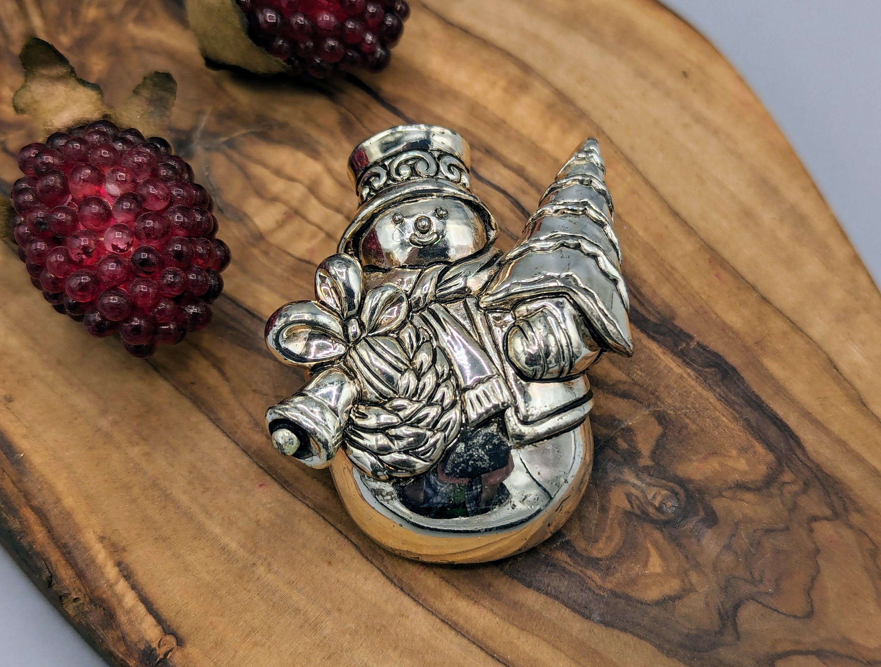 ヴィンテージノベルティクリスマスハッピースノーマンブローチ