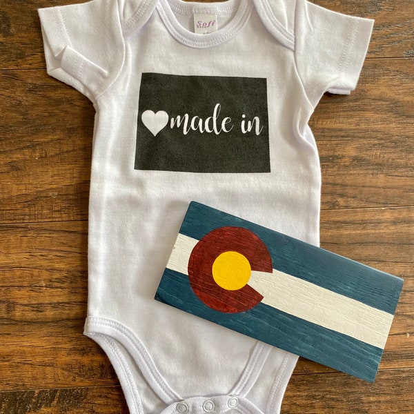 Newborn Onesie Made In Colorado/ Size 0-3 Months/ Colorado Baby Onesie/ Baby Announcement Onesie